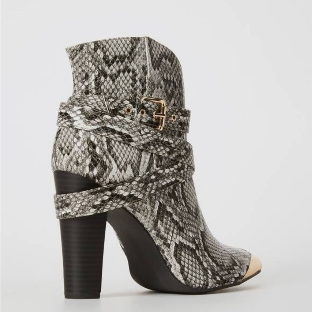 •Stevie• Snake Print Gold Cap Toe Ankle Bootie - Picture 4 of 5